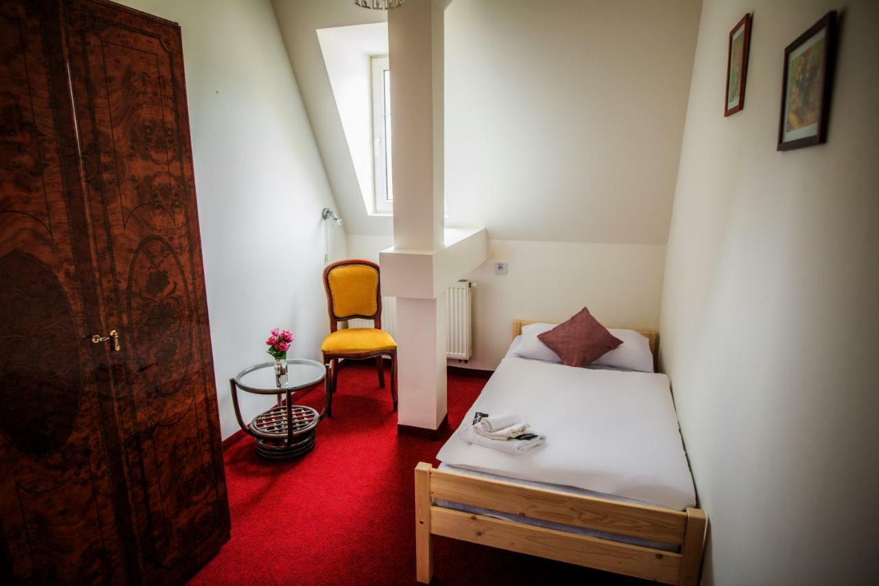 Hotel Dejmalik Litomerice Exterior photo